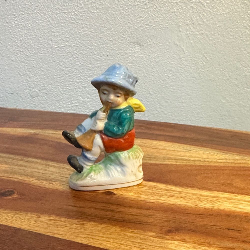 VINTAGE OCCUPIED JAPAN PORCELAIN BOY FLUTE FIGURINE COTTAGECORE KITSCH DECOR